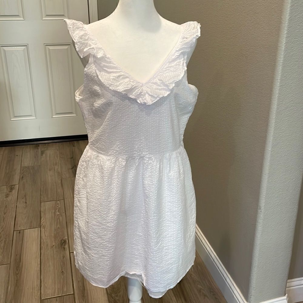 Vineyard Vines Tiered Ruffle Neck Dress